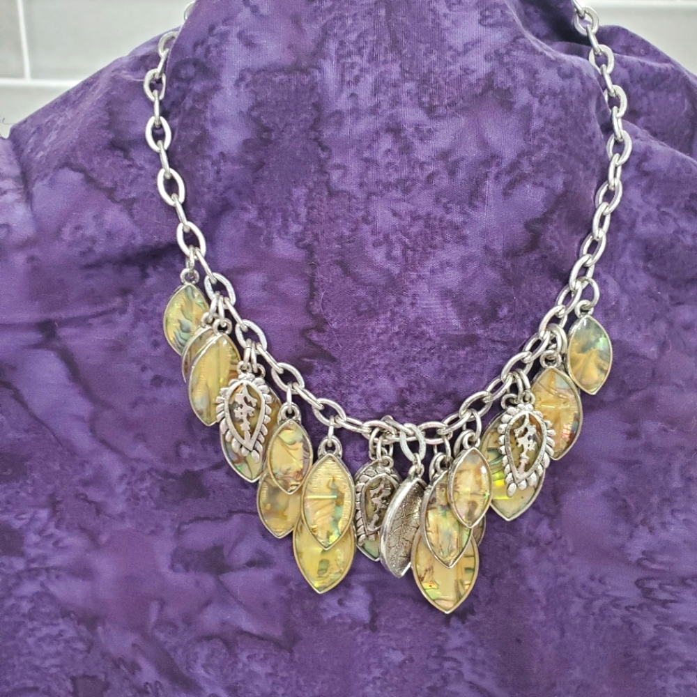 Mother of pearl necklace